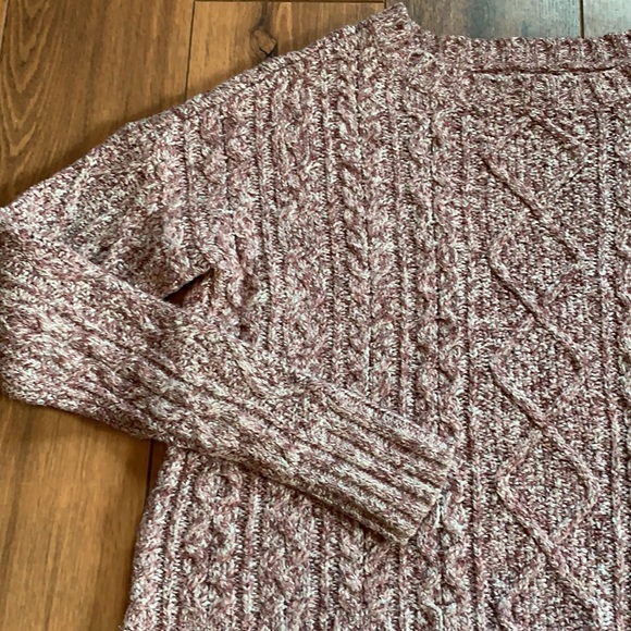 American Eagle Texture Cable Knit Boxy Cropped Sweater - Picture 2 of 6